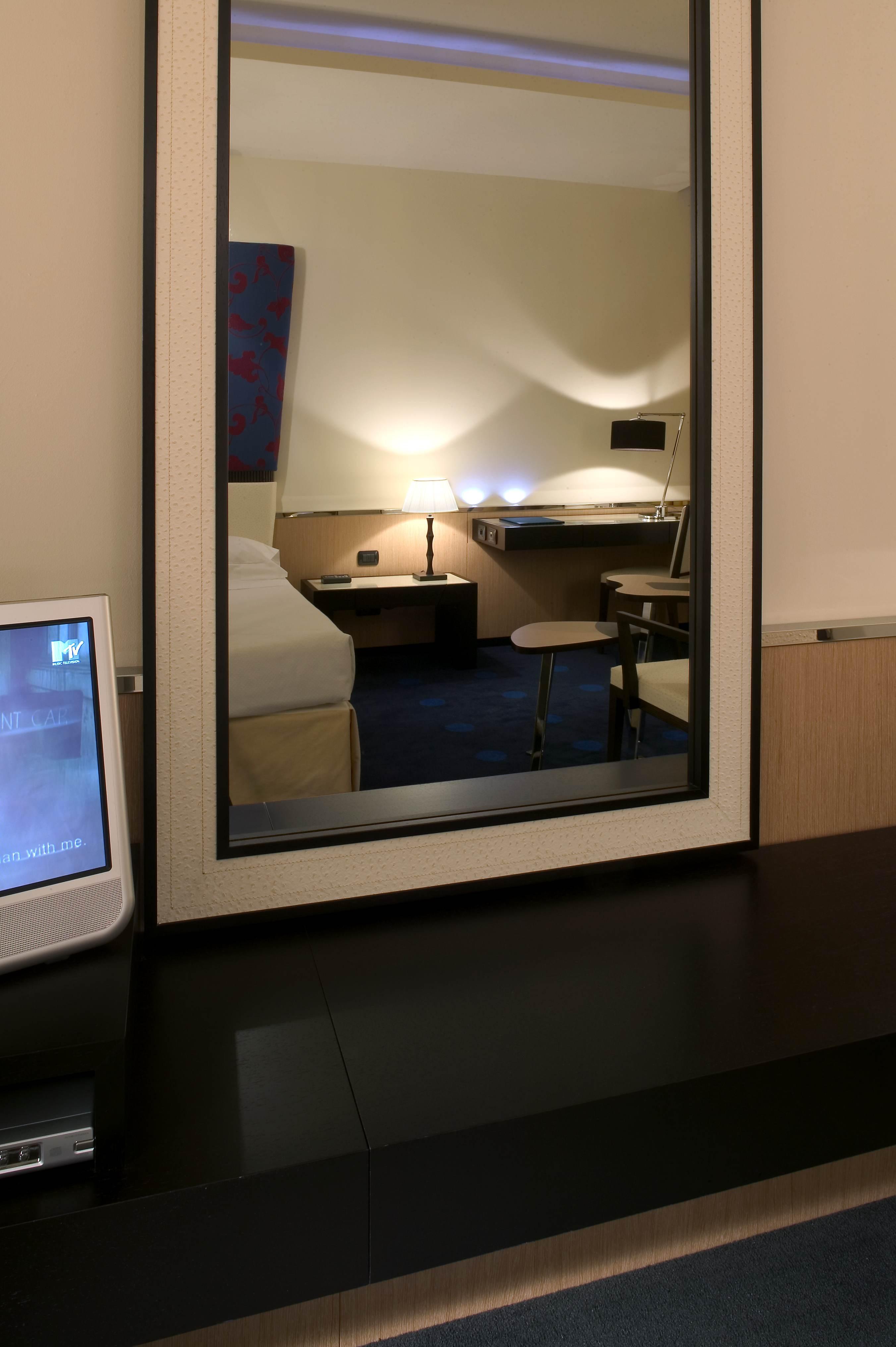 Una Hotels Malpensa Cerro Lago Maggiore Zewnętrze zdjęcie