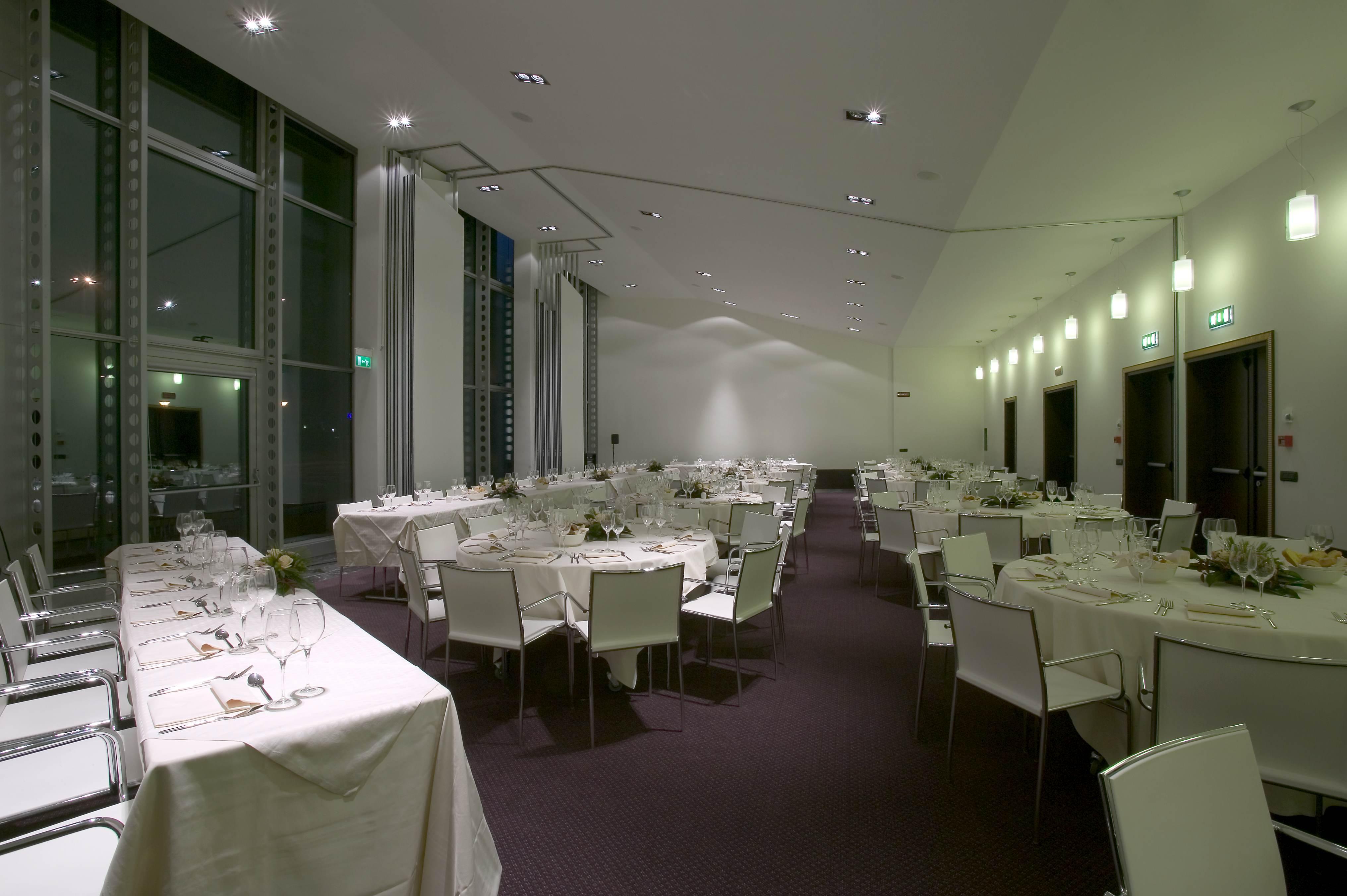 Una Hotels Malpensa Cerro Lago Maggiore Zewnętrze zdjęcie