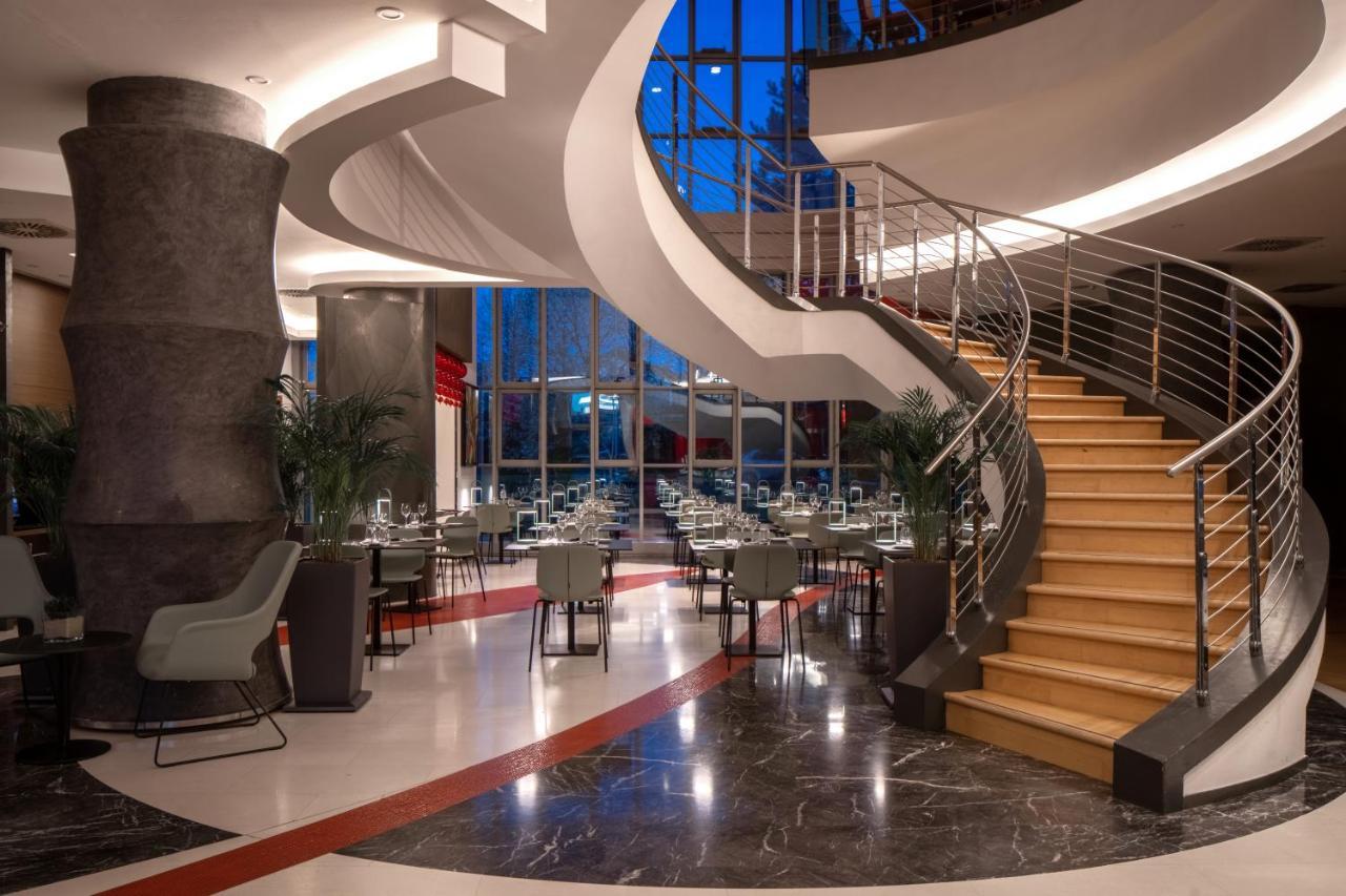 Una Hotels Malpensa Cerro Lago Maggiore Zewnętrze zdjęcie